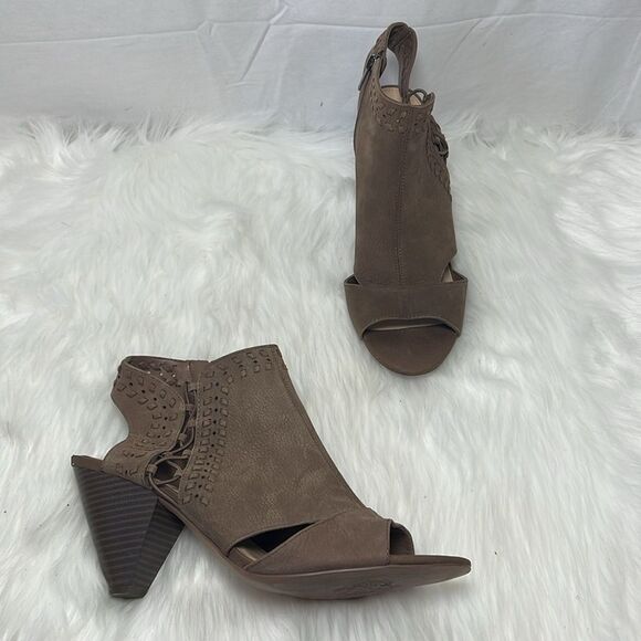 Vince Camuto Emmia Woven Leather Stack Heel Sandals Sz 12 - Picture 2 of 7